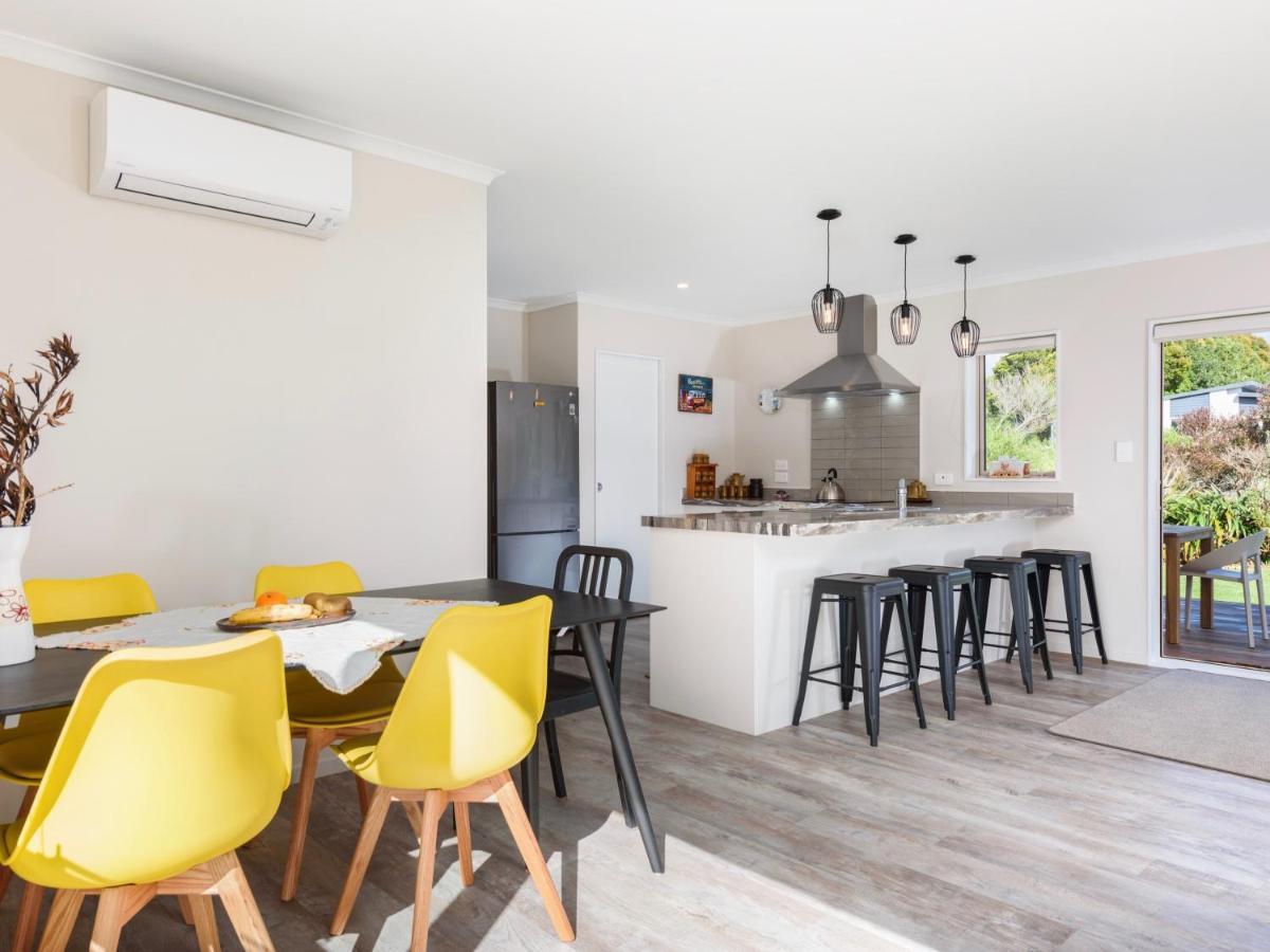 Modern Beach Break - Waihi Beach Holiday Home Exterior photo